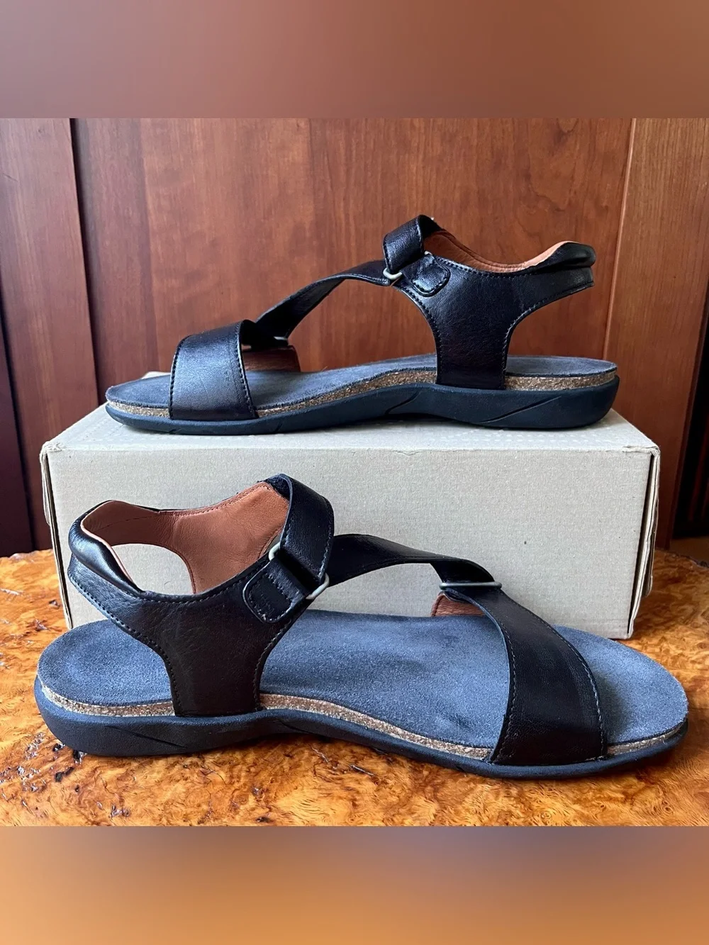 Taos Zeal Leather Sandals - Picture 4 of 8
